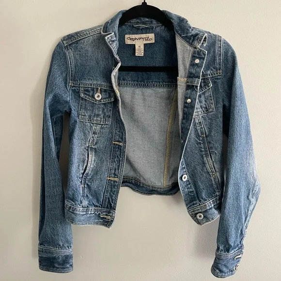 Jean Jacket - Picture 2 of 11